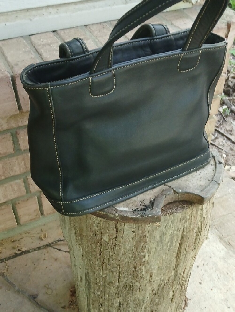 COACH.Classic Black Leather Tote Bag - Vintage, SZ.MED - Picture 11 of 12